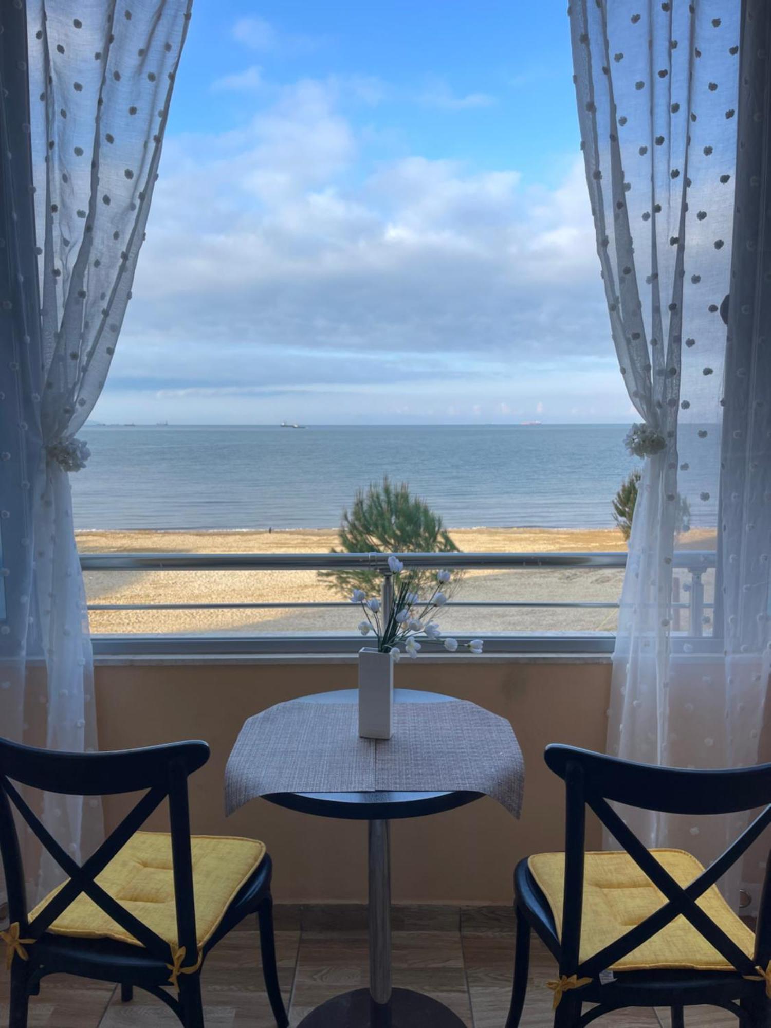 Аpartments On The Beach Durrës 외부 사진